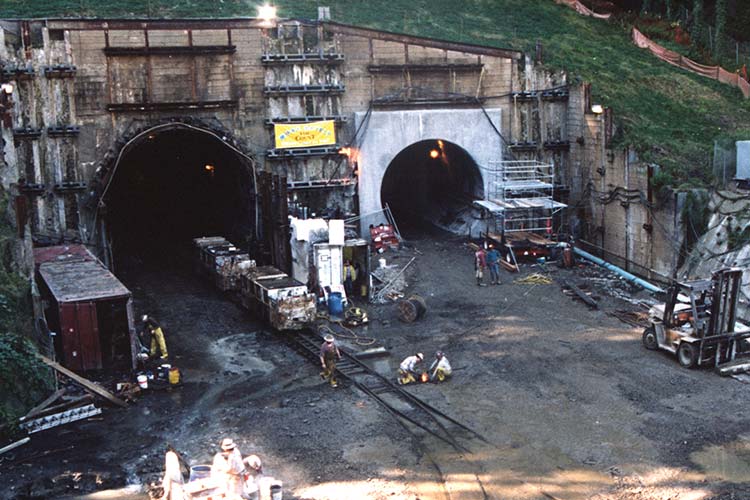 Construction of the Westside Robertson Tunnel MAX tunnel